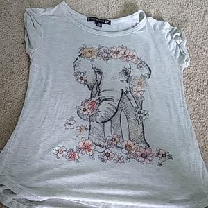 XS elephant tee shirt